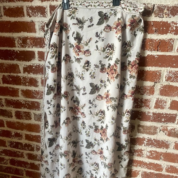 Max Studio Floral Wrap Skirt - Picture 6 of 6